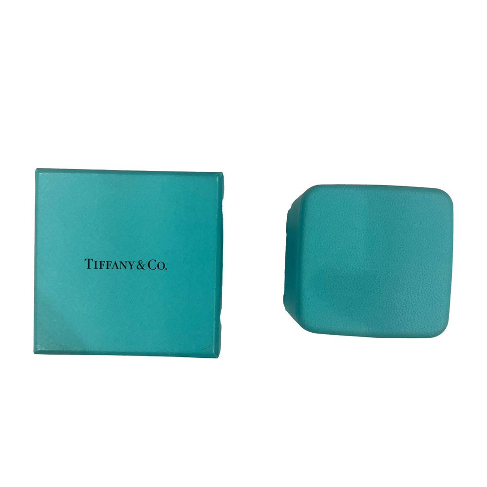 Tiffany & Co. Soleste Pear Tanzanite in Platinum 5.90 CT - Picture 5 of 5